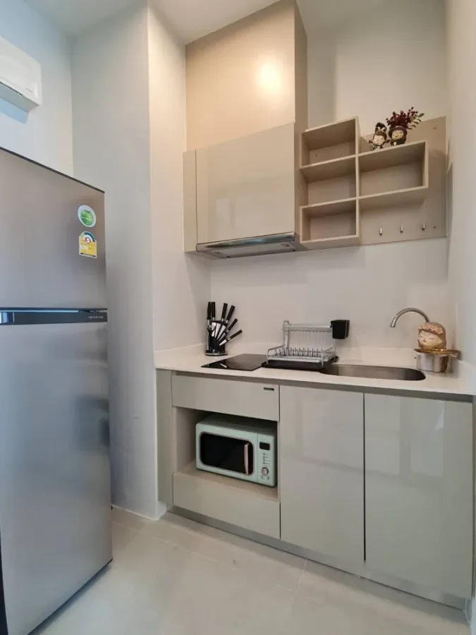 For rent: The Niche Pride Thonglor-Petchaburi, 28th floor. Unobstructed view. Move-in ready. Fully furnished and ready to move in.