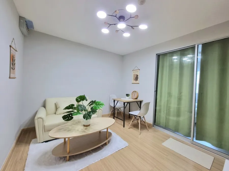 For sale, for rent, Smart Condo Watcharapol, decorated in a minimalist style, fully furnished, not an economical price, book now.