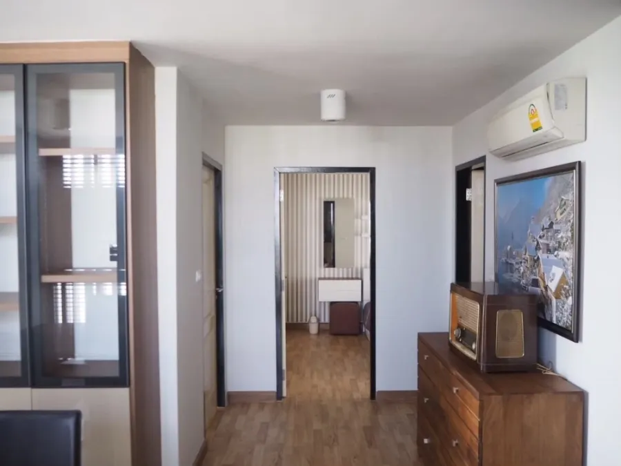 Condo for sale Bangkok Feliz 69-2, 7th floor, very spacious room, fully decorated, with Buit-In furniture, book now.