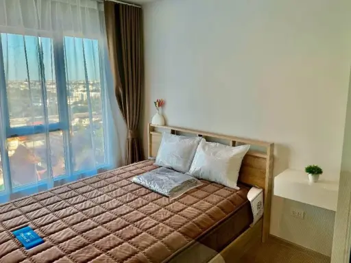 For rent: Regent Home Bangna, beautifully decorated unit with a coordinated color scheme and high-quality built-in furniture. Book now!