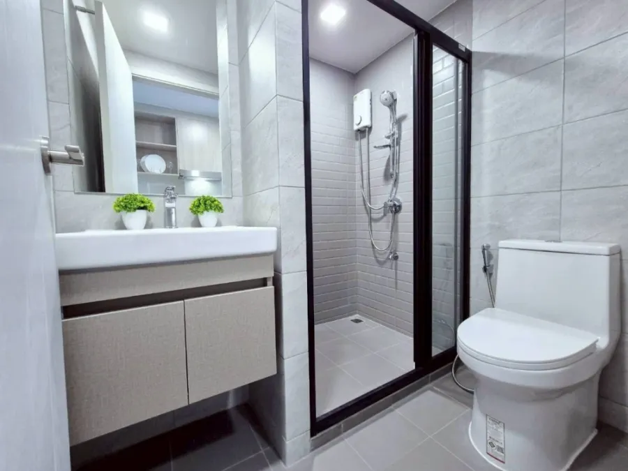 For rent: Atmoz Flow Min Buri. Ready to move in, fully furnished, complete amenities. Book now!