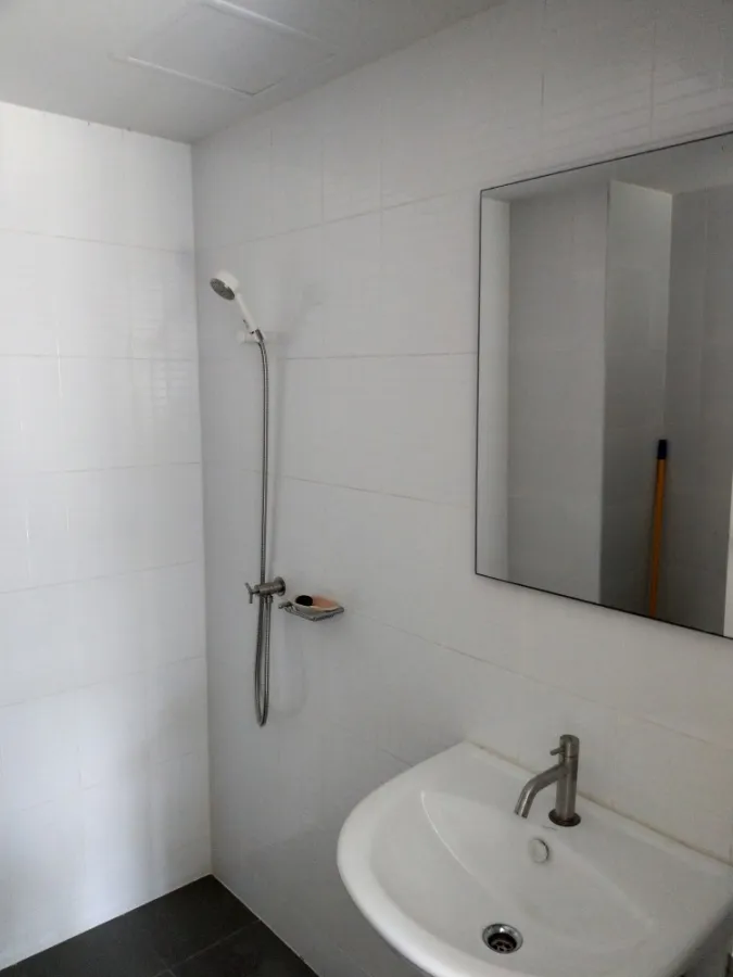 Condo for rent, U Hua Mak Station, next to the garden, cool during the day, not hot, fully furnished.
