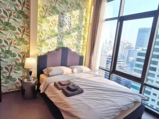 ให้เช่า The Lofts Asoke 1 ห้องนอน ติดวอลเปเปอร์อย่างดี ตกแต่งครบครัน ดีแบบนี้จะรออะไร images
