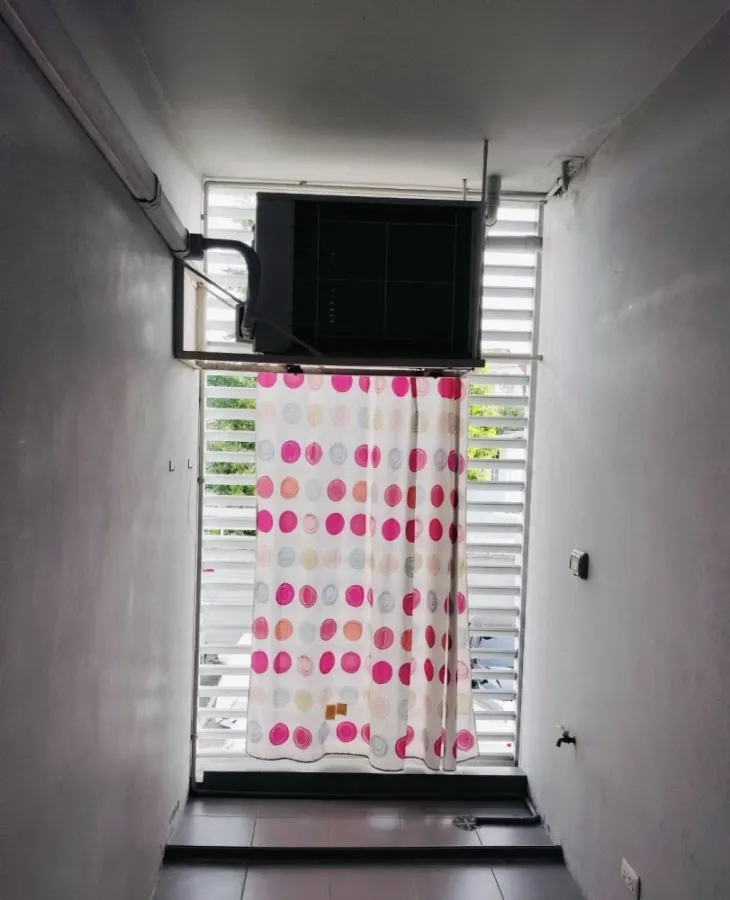 For rent: The Tree Lat Phrao Wang Hin, 2nd floor, studio room with furniture, very affordable price, must book.