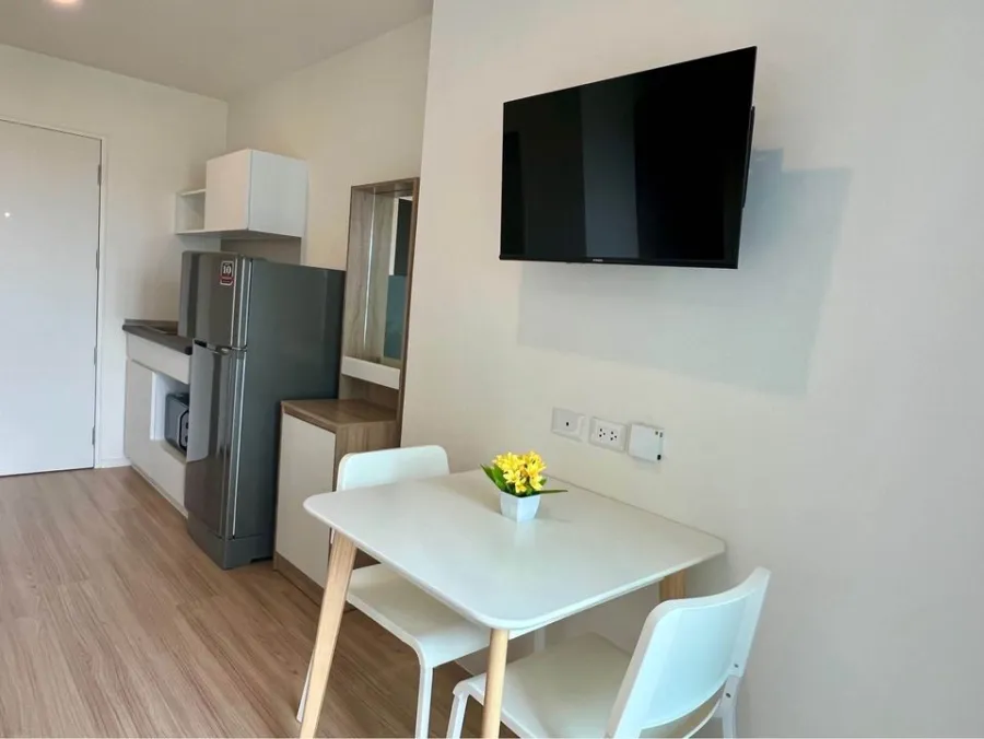 Condo for rent, Lumpini Ville Chaengwattana-Pak Kret Station, Studio room with balcony, beautiful high floor view, book now.