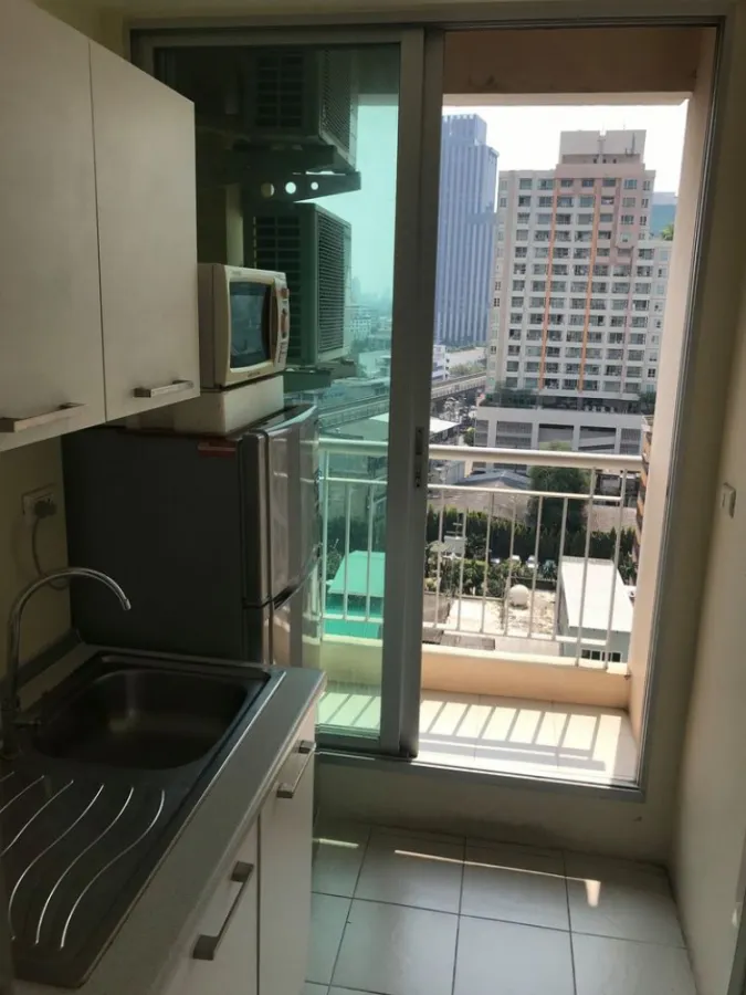 Urgent for rent !! Condo Life @ Phahon - Ari, good location, convenient transportation, near BTS Saphan Khwai, book now !!