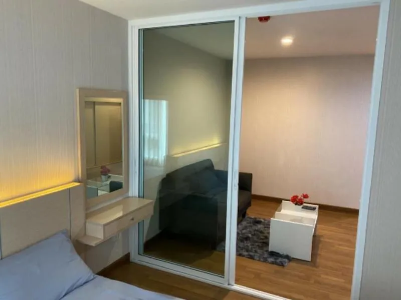 Beautiful room, fully furnished, furniture, complete electrical appliances. Ready to move in, book now