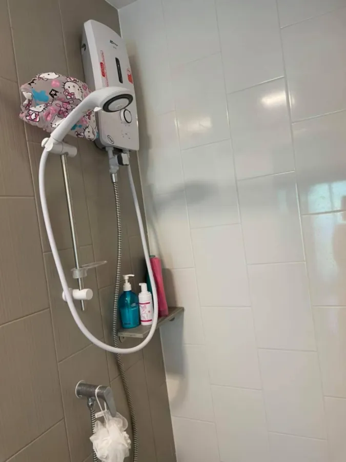 For sale, for rent!! Plum Condo Rangsit Alive Phase 2, 3rd floor, Building A, swimming pool view. Fully furnished, ready to move in, don't miss it!!