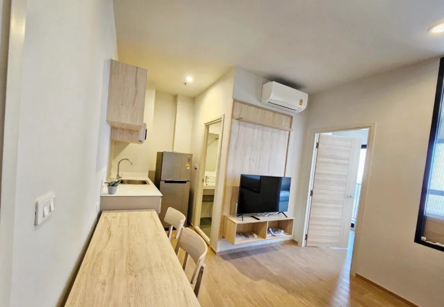 For sale: Common TU, 18th floor, great view, nice decorated room, minimalist, very minimalist, just come and move in.