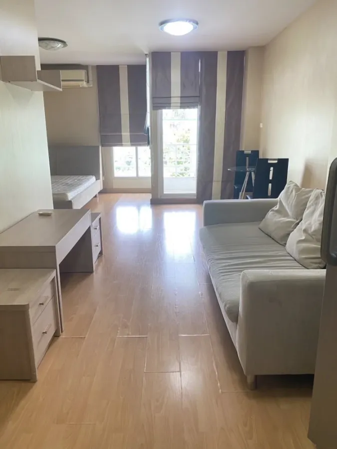 ให้เช่า The Star Condominium ห้องสตูดิโอ มาพร้อมเฟอร์และสิ่งอำนวยความสะดวกครบครัน ดีแบบนี้ห้ามพลาด