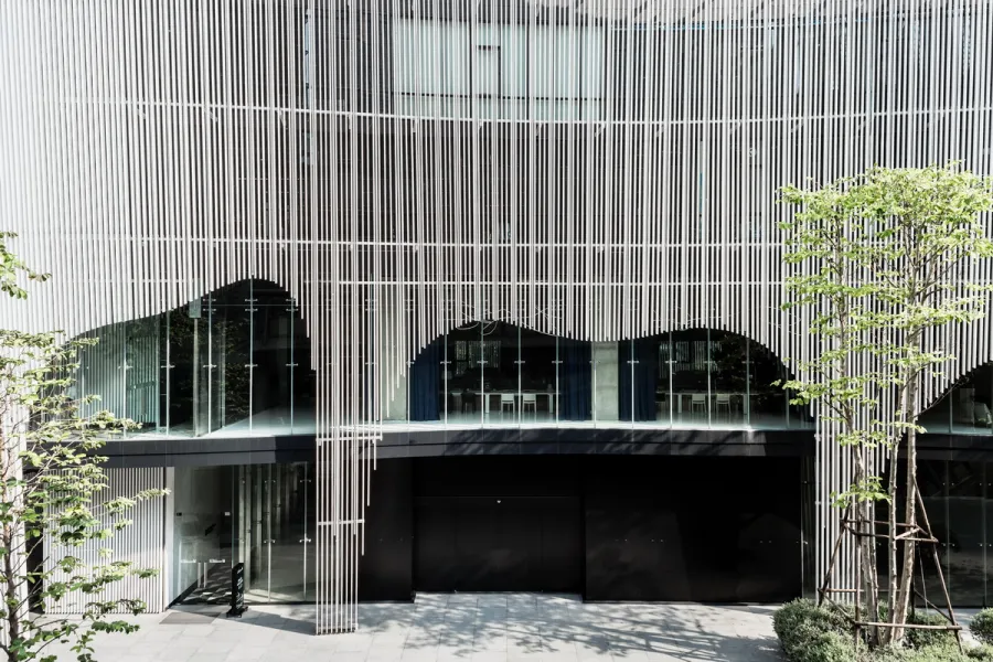 ขาย ให้เช่า Condo Noble เพลินจิต ชั้นสูง มี walk-in closet และชั้นวางของขนาดใหญ่ อย่ารอช้า รีบจองเลย
