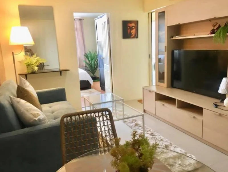 ให้เช่าคอนโด เดอะล็อค สุขุมวิท 101/1 ชั้น 8 วิวสวย พร้อมเฟอร์ รีบเลย!