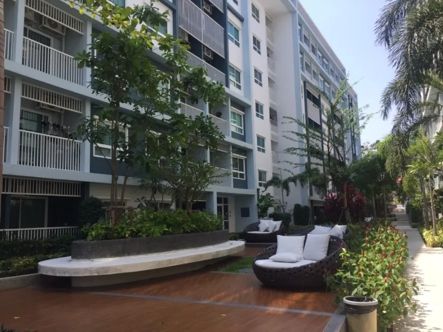For sale: The Trust Condo, South Pattaya (South Pattaya), well decorated. Complete furniture The sofa is very comfortable to sit on. Don't miss it.