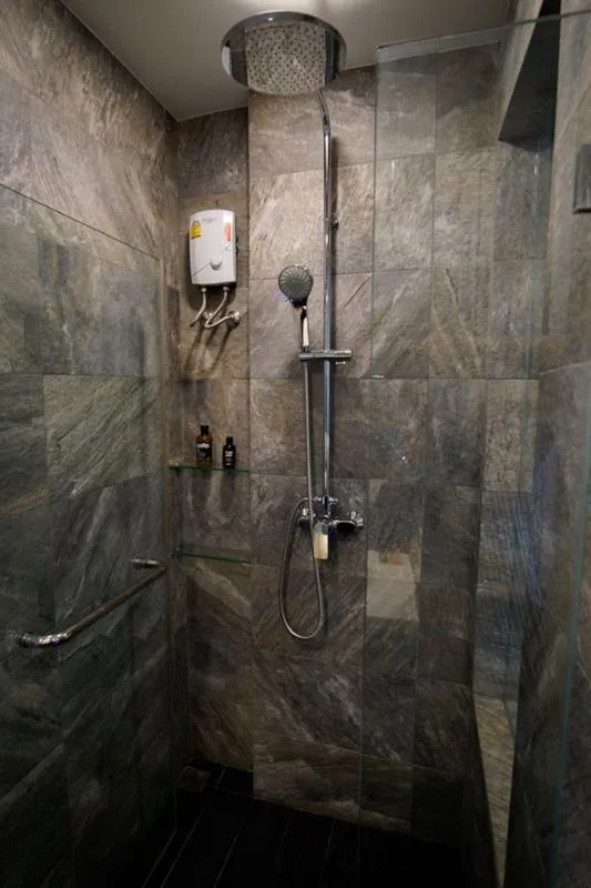 ให้เช่า รีทึ่ม พหลฯ-อารีย์ ตกแต่งสไตล์ Modern Luxury ห้องสวยราคาดีสุดๆ สนใจต้องด่วนๆๆ