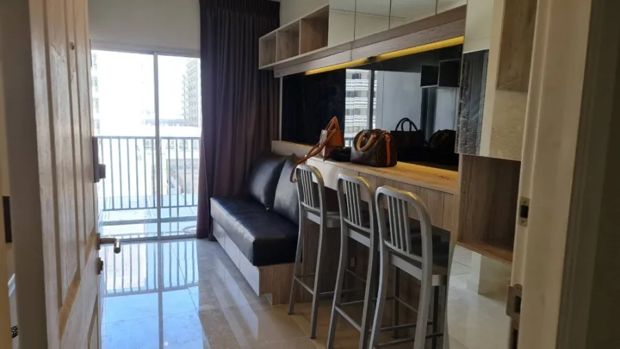 Manor Sanambinnam for sale, 7th floor, airy room, complete with furniture. If interested, hurry and reserve now. Don't miss it.
