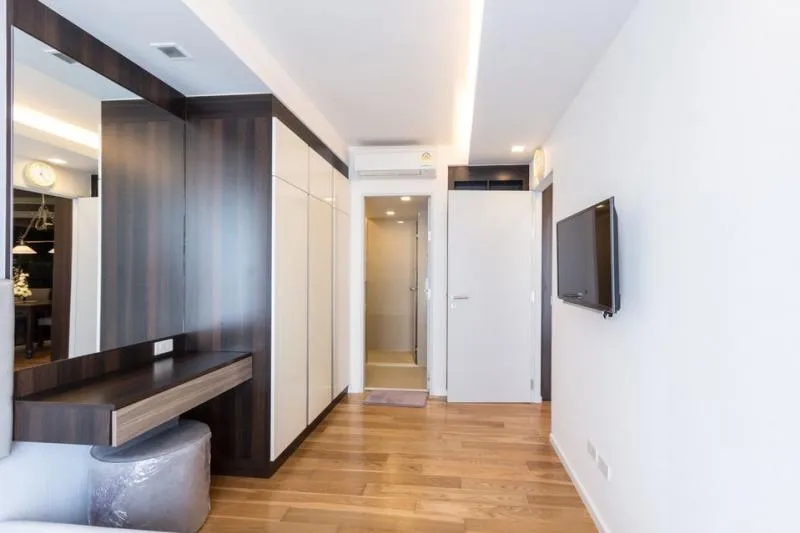 Condo for sale / rent, Focus at Ploenchit, beautifully decorated room Fully furnished Central is very good Near BTS, comfortable travel, urgent booking