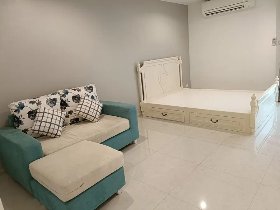 ขาย รีเจ้นท์ โฮม 20 ประชาชื่น 16 ห้องสตูดิโอ ชั้น 7 เฟอร์นิเจอร์ครบครัน จองก่อนได้อยู่ก่อนเลยจ้า