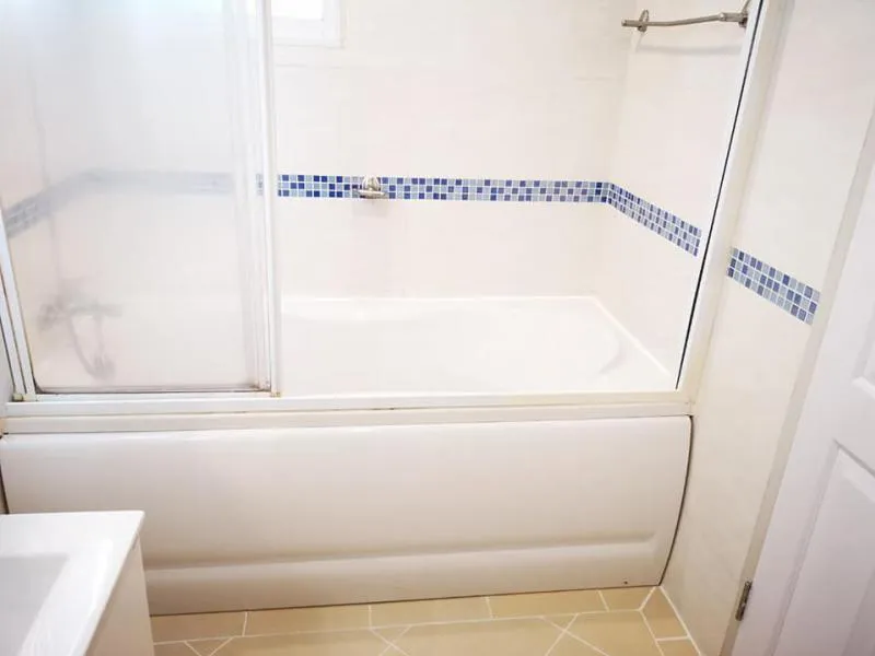 Life @ Ratchada - Suthisan condo for rent, beautiful corner room White tone, comfortable for the eyes, comfortable price, great view.