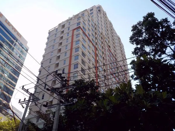 For rent, One X Sukhumvit 26, fully furnished. have privacy ready to move in