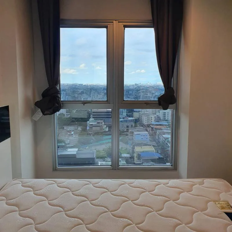Sell / rent Condo Centric Ratchada-Suthisan beautiful room, ready to move in. This room is waiting for you to be the owner. Hurry up.