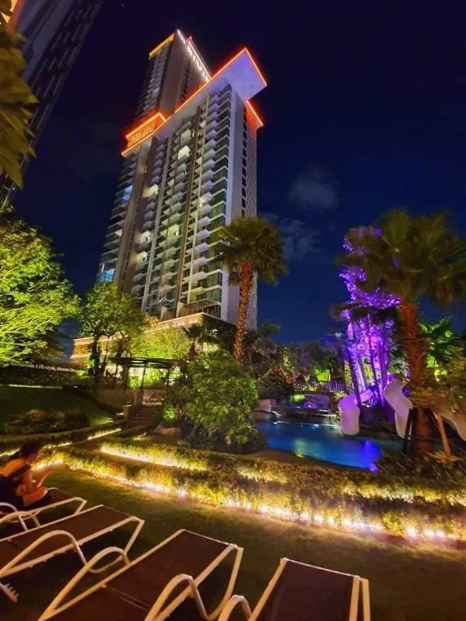 For rent, The Riviera Wongamat Beach (North Pattaya), simple decorated room, nice to live in, fully furnished, book now.