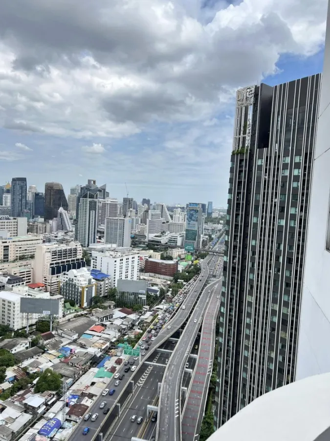 ให้เช่า วิทยุ คอมเพล็กซ์ 3 ห้องนอน โทนสว่างสบายตาน่าอยู่ เลี้ยงสัตว์ได้ คนรักสัตว์ห้ามพลาดเด็ดขาด