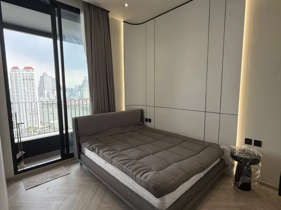 For rent: Chapter Charoennakhon-Riverside apartment. Fully furnished with built-in furniture in a modern luxury style. Elegant, spacious, and comforta