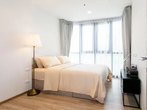 Selling The Base Garden-rama9, beautiful room in modern style. Get complete furniture Guarantee that you don't book and you will regret it. images