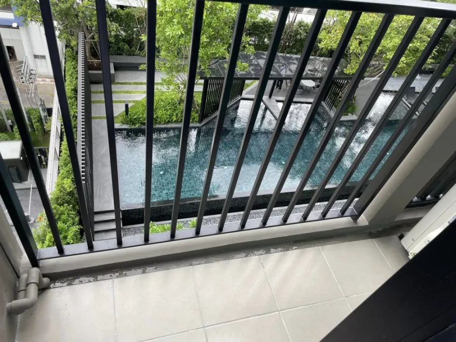 ให้เช่า นิว โนเบิล รัชดา-ลาดพร้าว ห้องหัวมุมติดบันไดฉุกเฉิน แทบไม่มีคนเดินผ่าน เฟอร์แน่นๆ รีบคว้าเลย