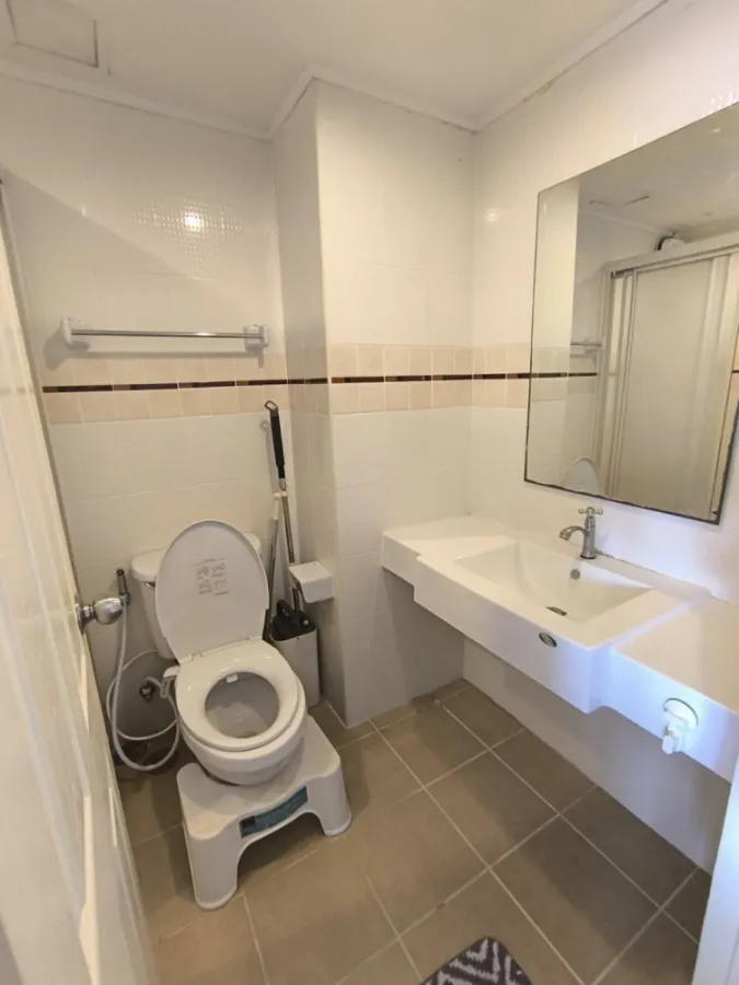 For rent!! Lumpini Ville Sukhumvit 77 condo, complete with furniture and appliances, ready to move in. Hurry and book now!!