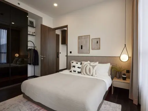 Park Origin Thonglor for sale, beautifully decorated, looks warm, fully furnished, great price, reserve now.