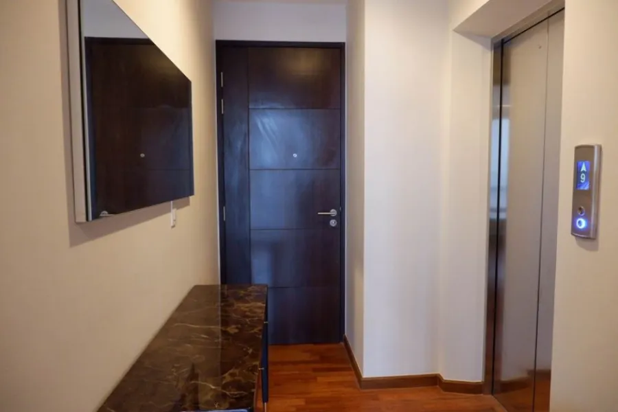 Wish Signature Midtown Siam for rent, a room with a private elevator, built in furniture, complete the whole room, book now