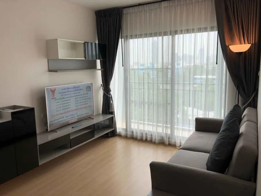 For rent, Supalai Loft, Talat Phlu Station, 2 bedrooms, quiet, garden view, fully furnished, booked and not disappointed.