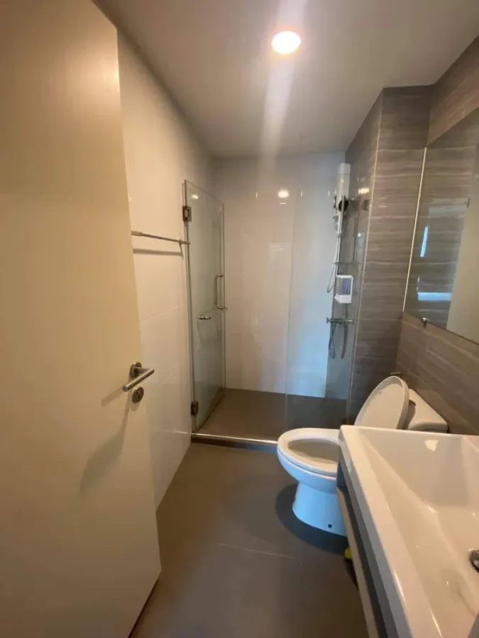 Room for rent, Knightbridge Phahon Yothin Interchange project, ready to move in, fully furnished, appliances included, good price, reserve now!