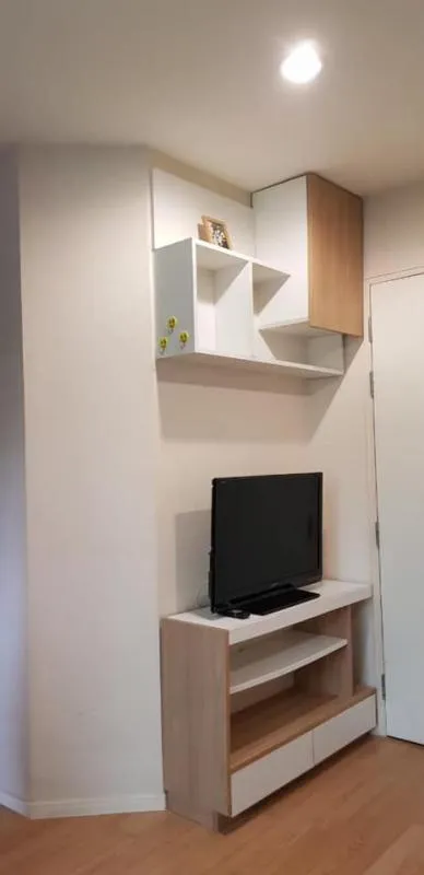 Condo for sale Lumpini Ville On Nut-Phatthanakan 1 bedroom 1 bath fully furnished for sale with tenant The price is very cheap. Hurry up.
