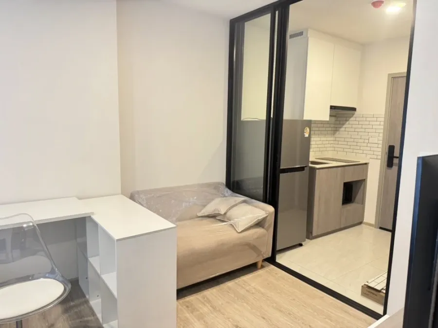 ให้เช่า Origin Plug & Play Sirindhorn Station ห้องมุมให้ความเป็นส่วนตัว มองเห็นวิวสระว่ายน้ำ จองเลย