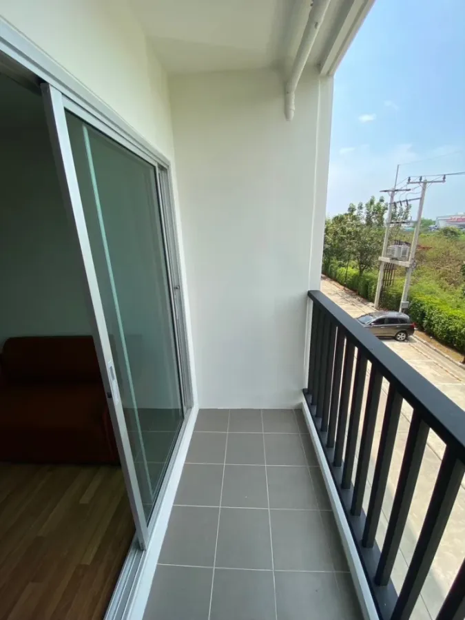 For rent: S Condo Samut Sakhon, a lovely room, fully furnished, just bring your bags and move in!
