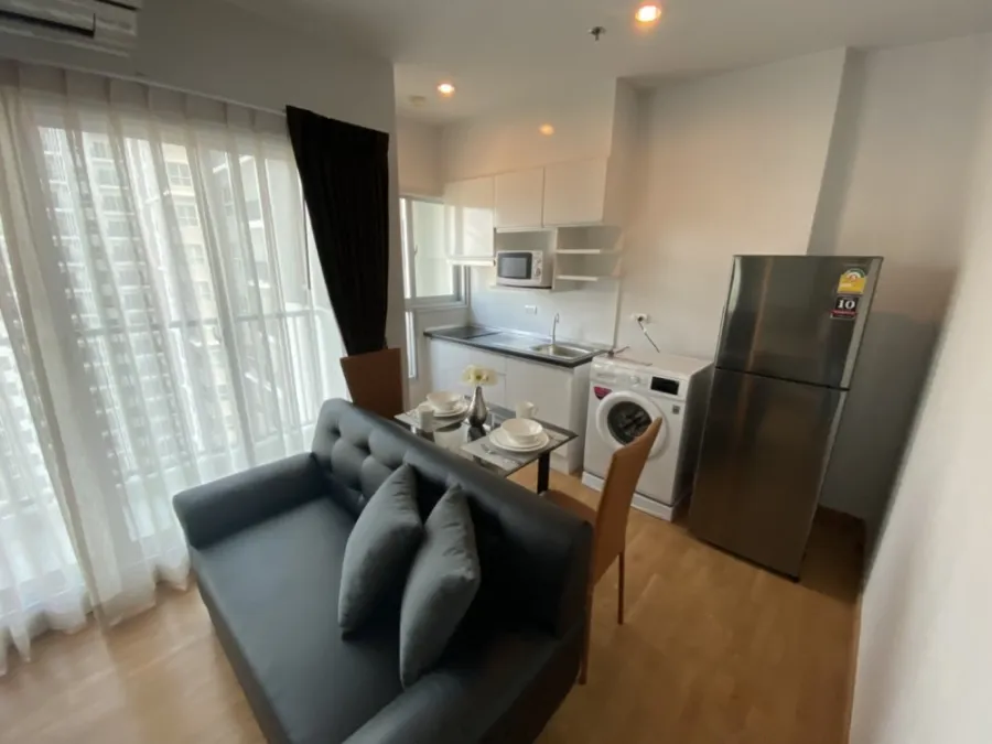 Condo for rent, Parkland Petchkasem, nice decorated room There is a washing machine. So good, I can't reserve it anymore.