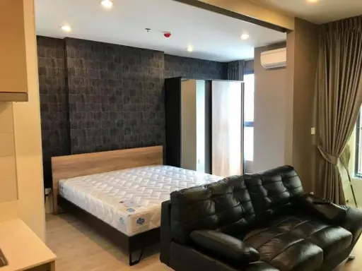 Do not miss it. Ideo Q Chula Samyan for rent, beautiful room, fully furnished. Install the war in the whole room, the atmosphere is fun, don't wait. images