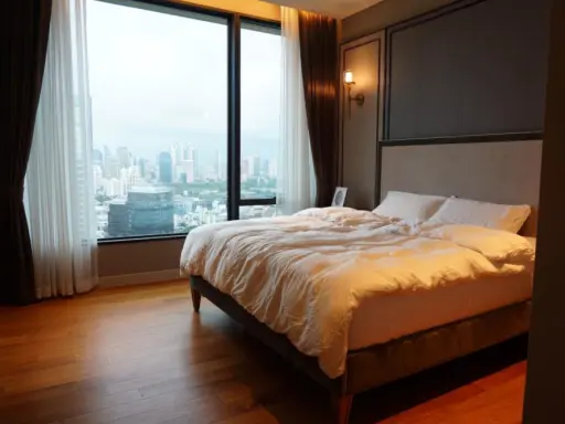 For rent!! Sindhorn Residence Condo, 24th floor, convenient transportation, near BTS Ploenchit, hurry and book now!! images