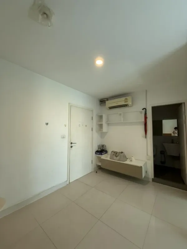 ขาย Aspire Srinakarin ชั้น 2 ห้องกั้นเป็นสัดส่วน แต่งครบ น่าอยู่ สนใจเป็นเจ้าของ รีบจองเลย