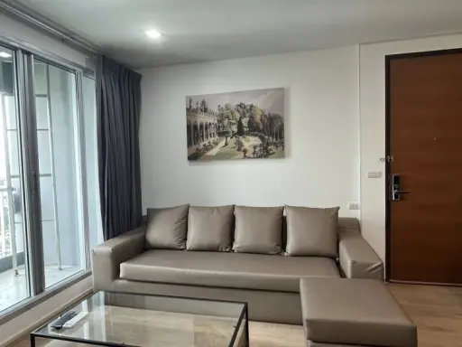 Condo for rent, Rhythm Sukhumvit 50, ready to move in, spacious living space, convenient and complete here. Come reserve today.