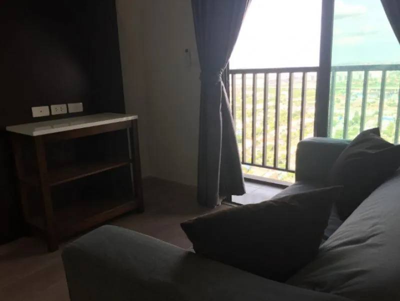 วิวสวย ชั้นสุง เฟอร์+เครื่องใช้ไฟฟ้าครบ Astro Condominium For Rent