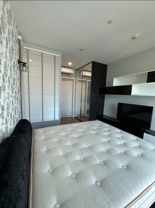 For sale, for rent!! Condo The Room Sukhumvit 62, 17th floor, Building A, beautiful room, newly renovated. Fully furnished, ready to move in, reserve
