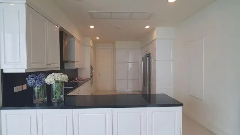 ให้เช่า Royce Private Residence พื้นที่ 356 ตร.ม. คอนโดหรู กลางเมือง Luxury สไตล์อังกฤษ ห้ามพลาด