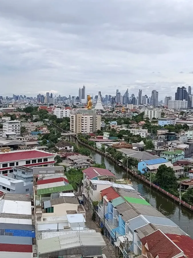 For rent: The President Sathorn-Ratchaphruek. 3 rooms with Good Vibes to help you relax from your daily routine. You won't be disappointed after booki