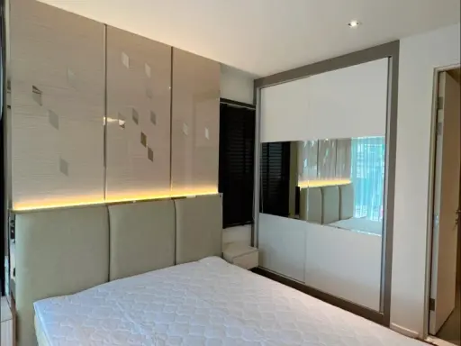 For rent: Parque Phutthabucha 48, beautiful fully furnished unit with high-quality built-in furniture and spacious living area. Book now! images