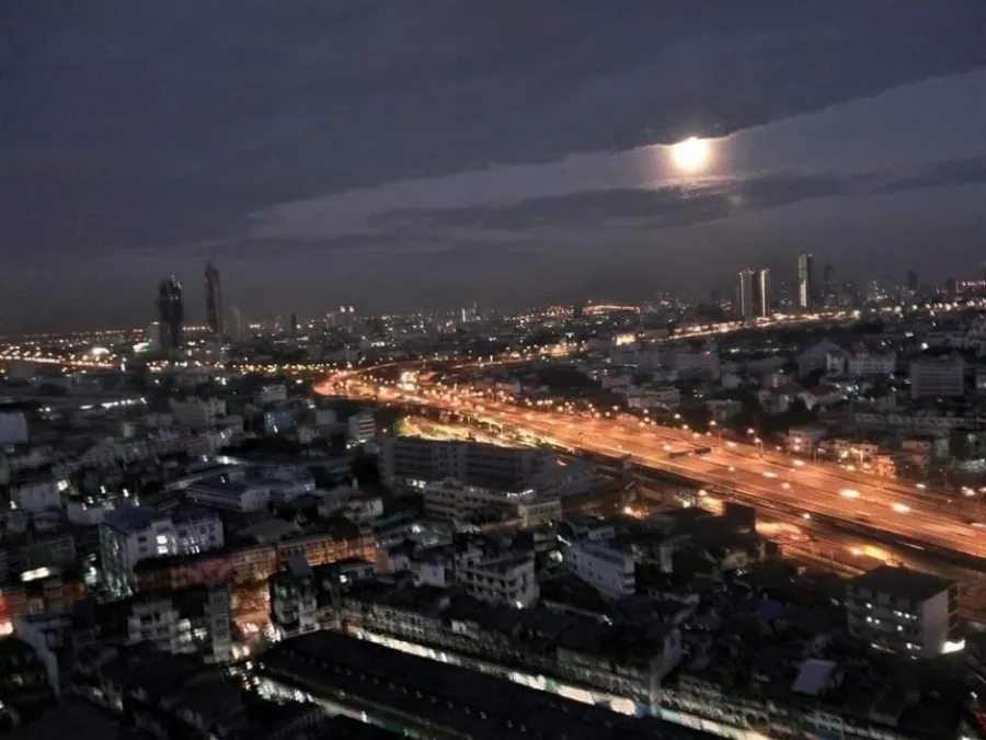 ขาย คอนโด เดอะทรัสต์ เรสซิเด้นซ์ รัชดา-พระราม 3 ห้องริม เดินทางสะดวก รีบจองเลย!!