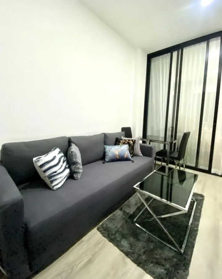 Sold with tenants!! Condo Knightsbridge Prime On Nut, 19th floor, city view, fully furnished, ready to move in. Book now!!