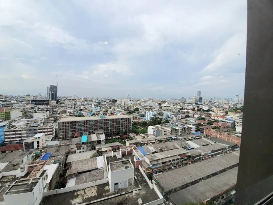 For rent, Hive Taksin, good position, north, 16th floor, beautiful view, unique, has everything. If you don't reserve, you will regret it.